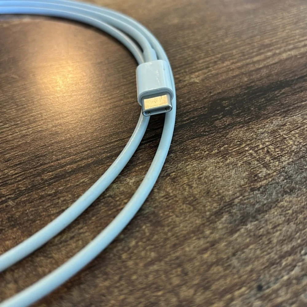 Apple lightning cable - Picture 3 of 4